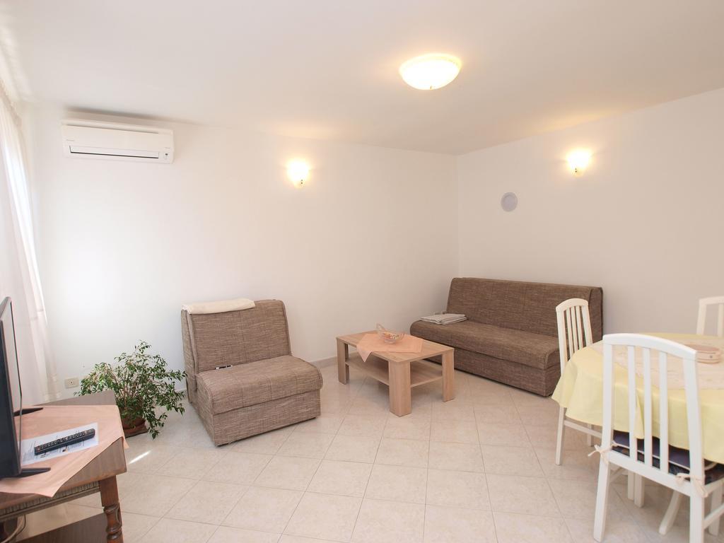 Apartments Milan 1457 Rovinj Luaran gambar
